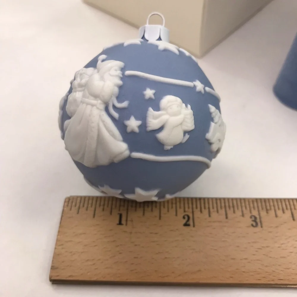 Hallmark WEDGWOOD Holiday Parade Ornament 2007 Limited Quantity